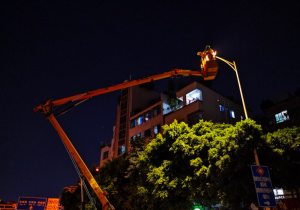 广州背街小巷加装修复5317盏路灯