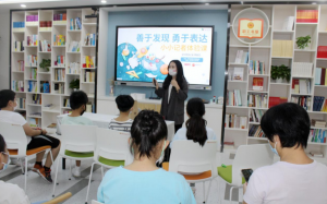 深圳罗湖桂园街道老围社区小小记者体验课正式开课