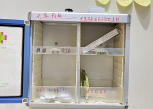 深圳罗湖：东晓社区设立“共享药箱” 增添守望相助的暖意