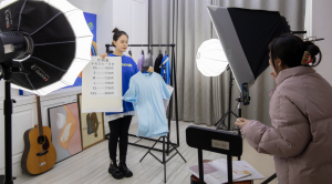 第九届虎门国际电商节开幕 “线上云展”助企业拓销路